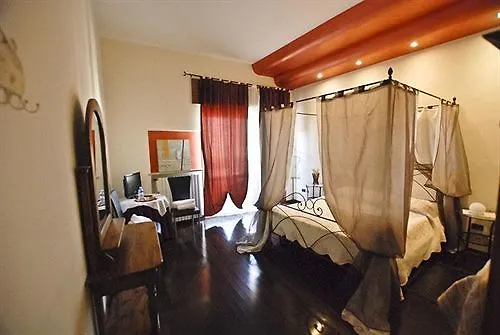 La Boheme Panzió *